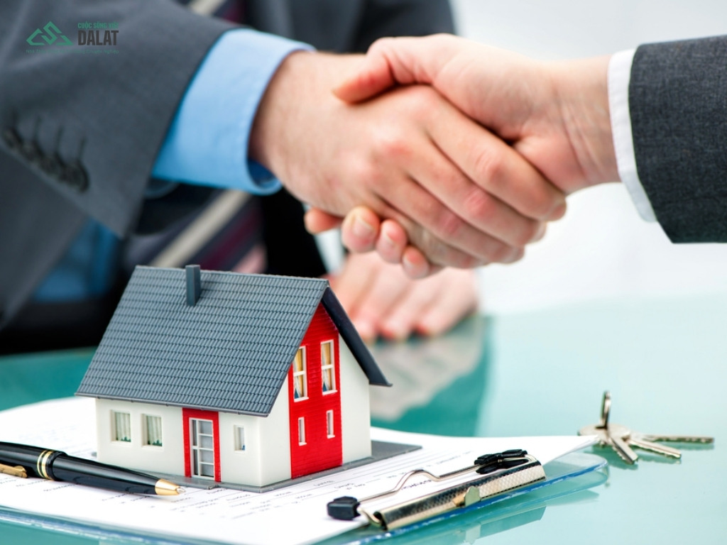 Hợp đồng xây dựng nhà ở phần thô gồm những gì?