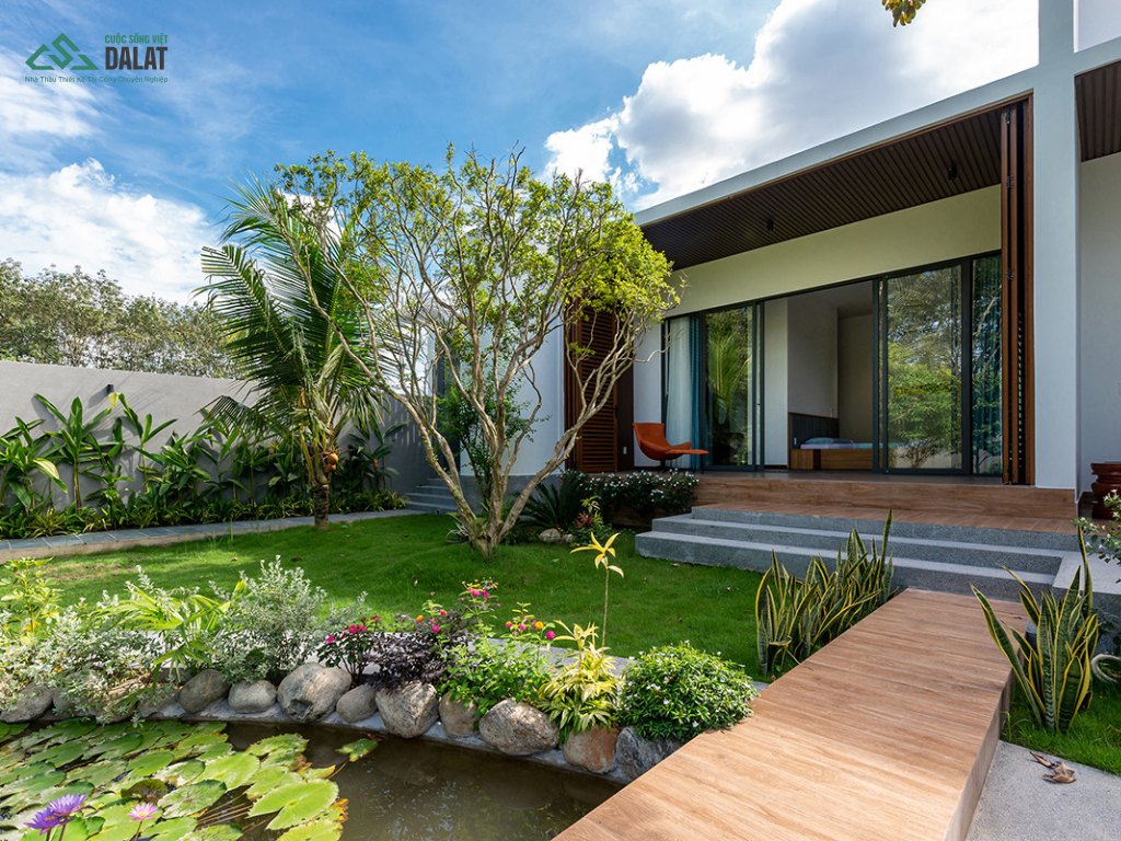 Mẫu biệt thự nhà vườn kết hợp yếu tố thiên nhiên nhưng vẫn giữ tính sang trọng