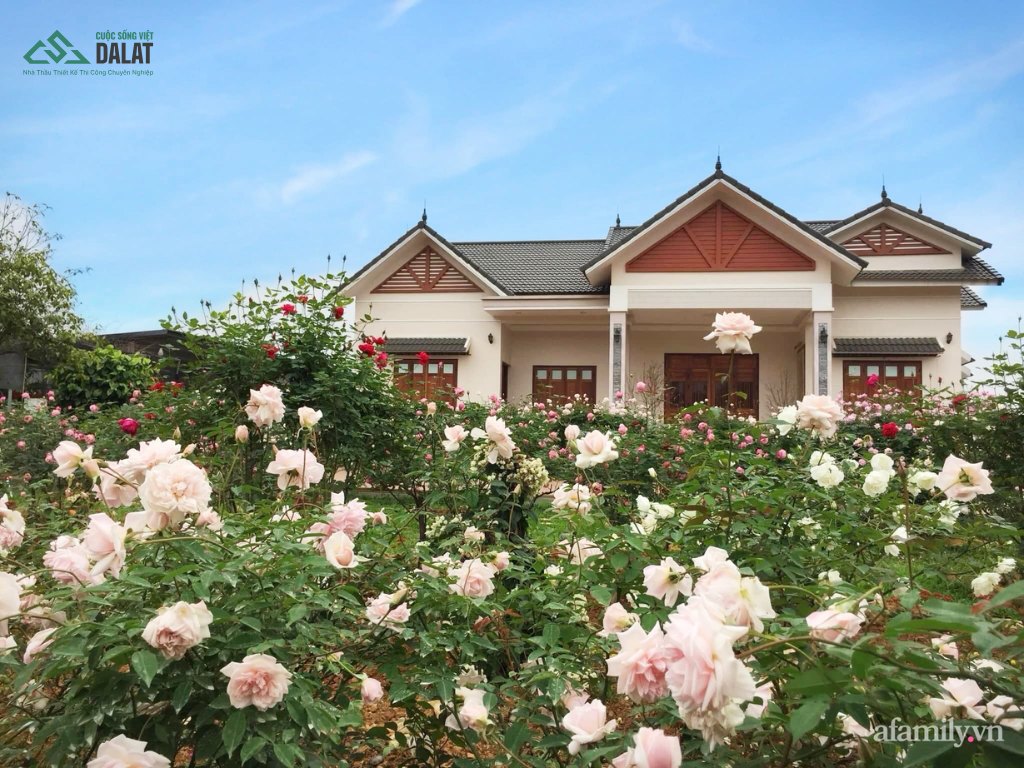 Tận dụng vườn hoa để tạo cảm giác gần gũi với thiên nhiên