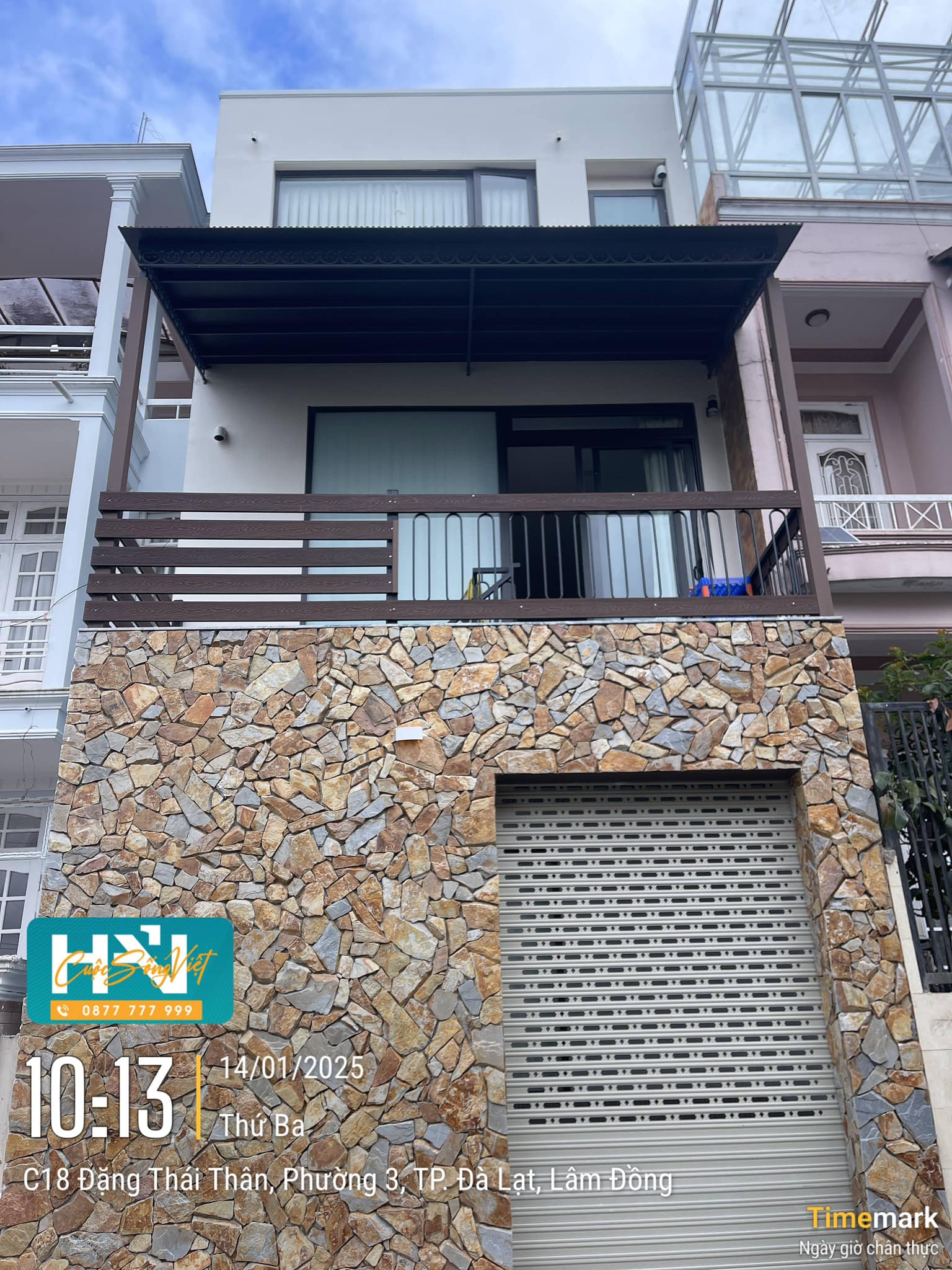 Mặt tiền sau khi sửa