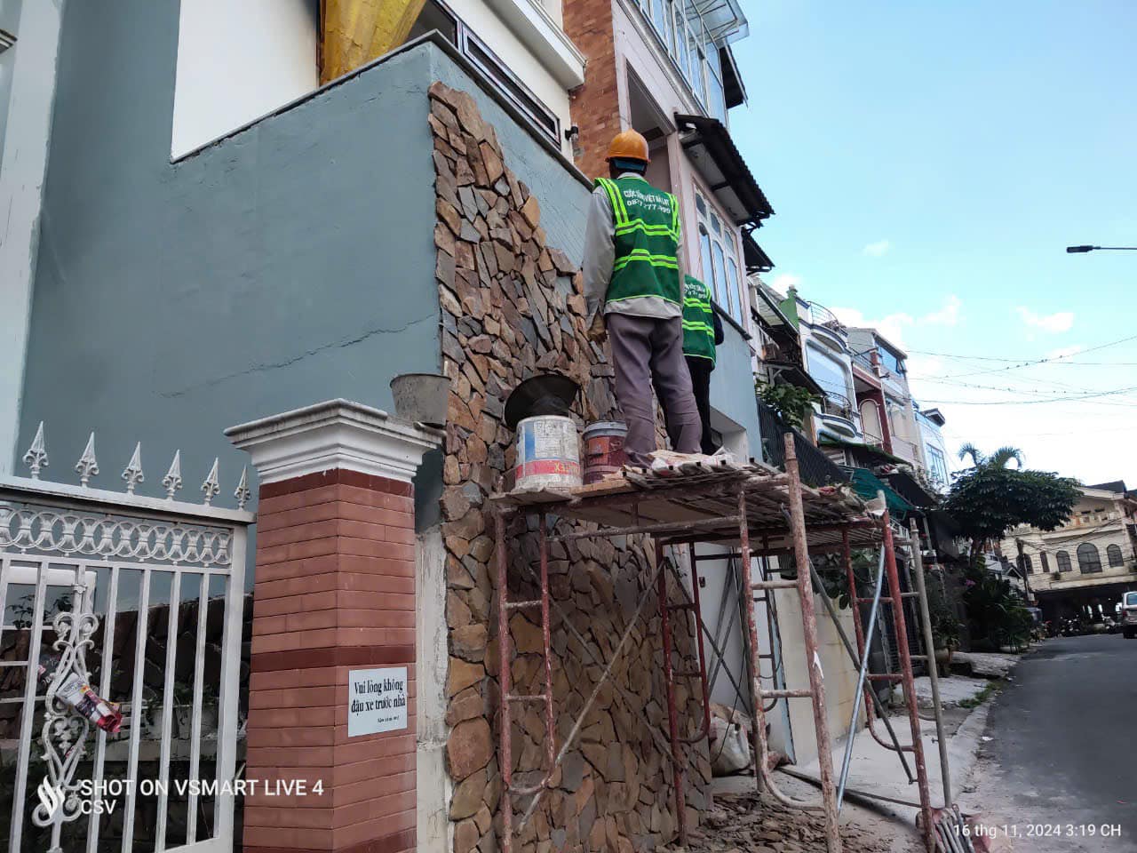 Giai đoạn cải tạo lại nhà bởi team Cuộc Sống Việt