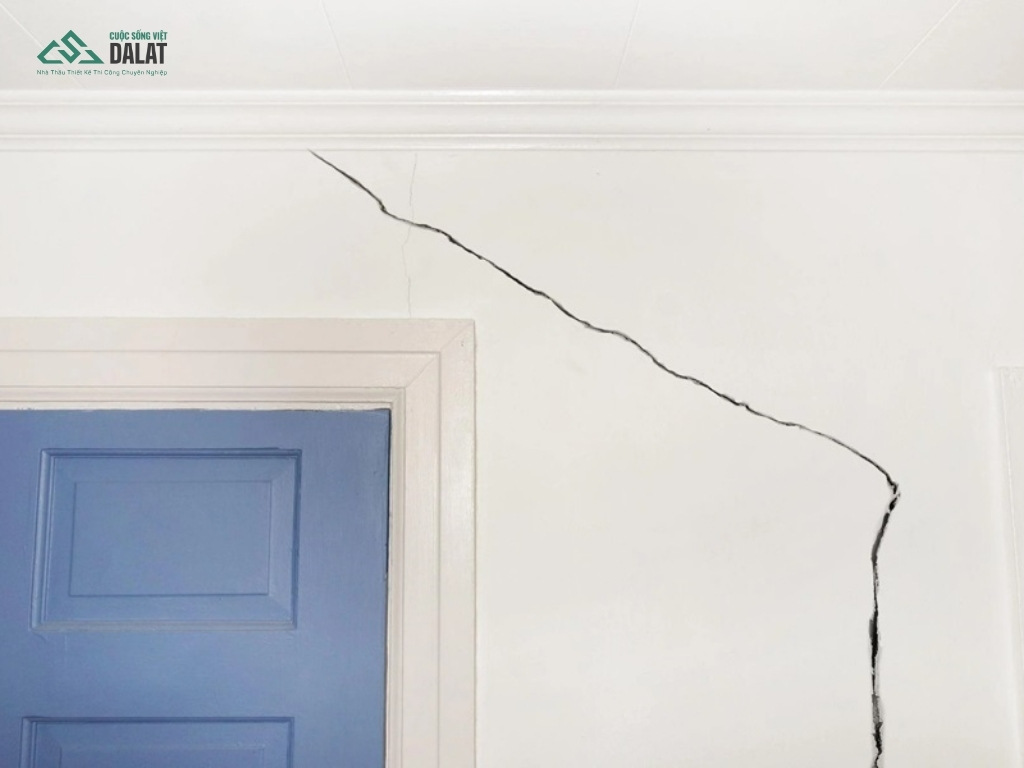 Tường nhà khi xuất hiện vết nứt
