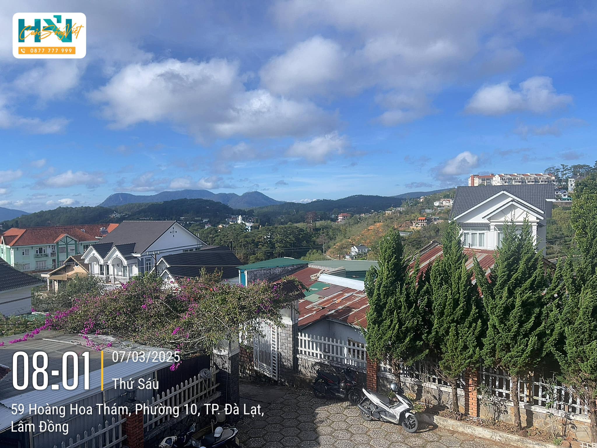 View từ ban công của villa